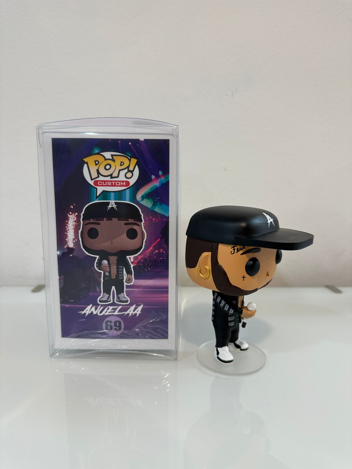 Anuel AA chaqueta Pop