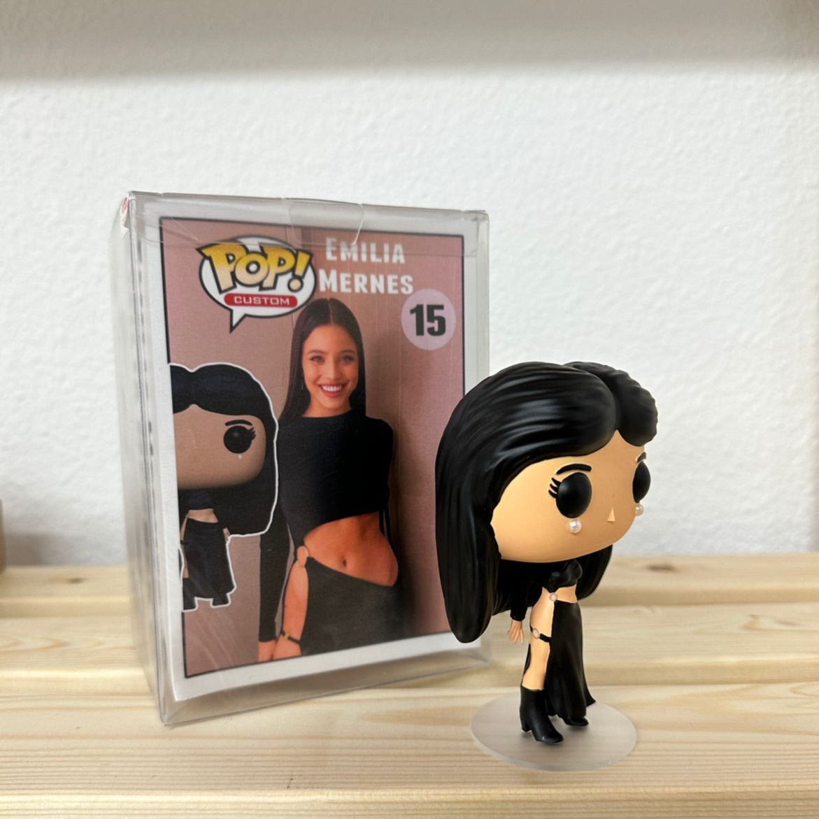Emilia Mernes Pop 2