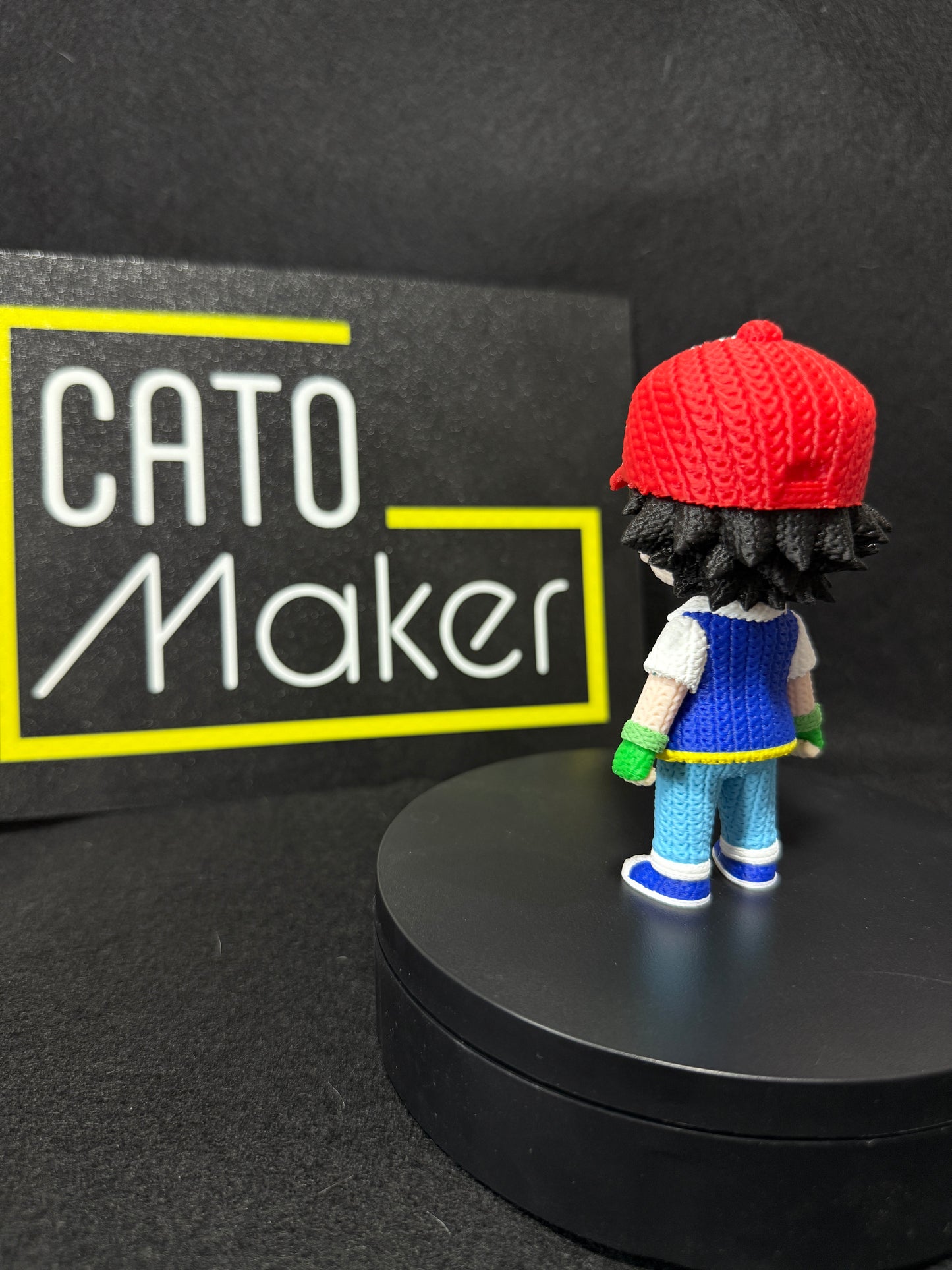 Figura Crochet Ash