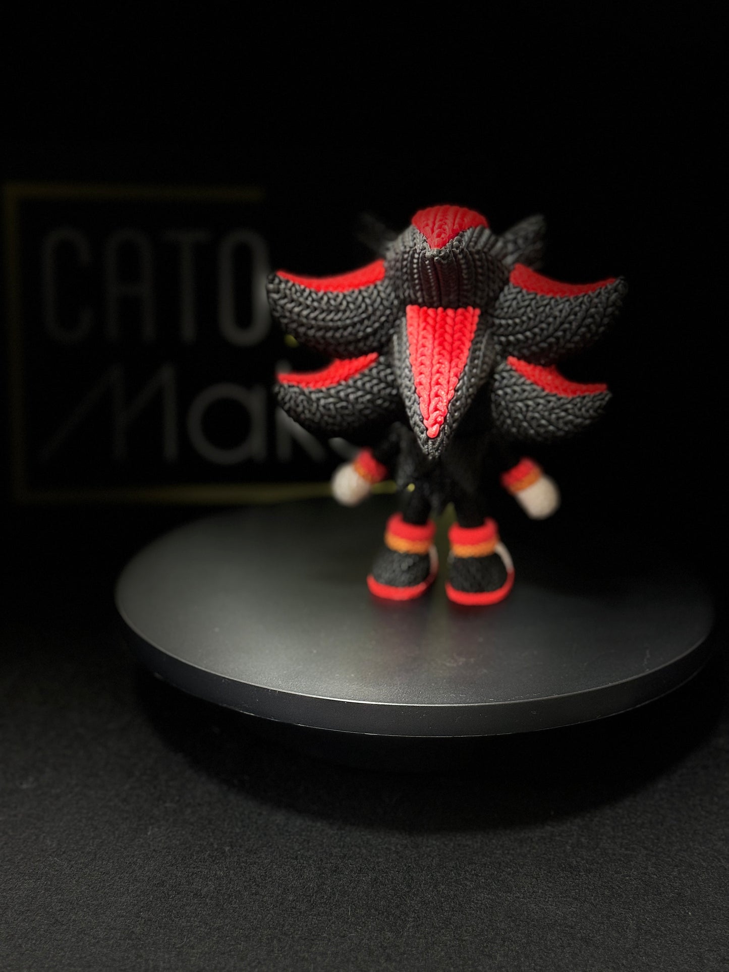 Figura Crochet Shadow